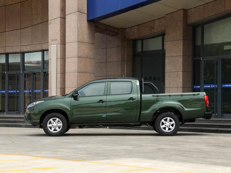 Jiangling motors Baodian 2020 1.8T gasoline two-wheel drive comfortable version long shaft JX4G18A6L